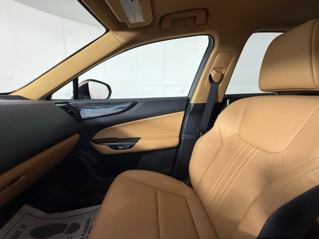 Used 2025 Lexus NX 250 FWD w/ Towing Package (2000 Lbs) image 18