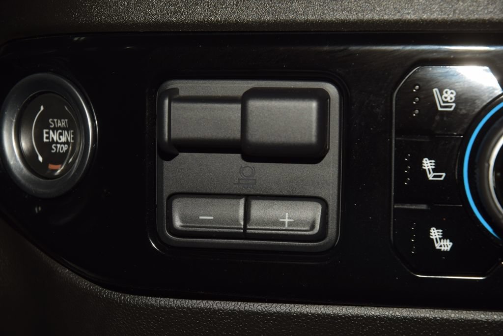 Used 2024 Chevrolet Silverado 3500 High Country w/ Technology Package AWD/4WD image 37
