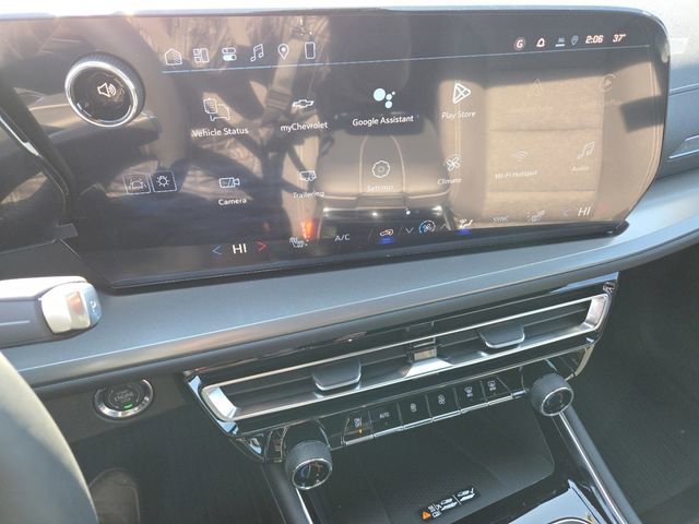 New 2026 Chevrolet Traverse LT w/ Driver Confidence Package FWD image 26