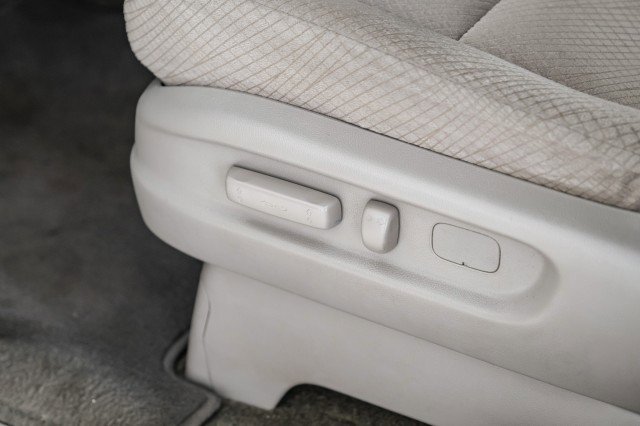 Used 2015 Honda Odyssey LX image 25