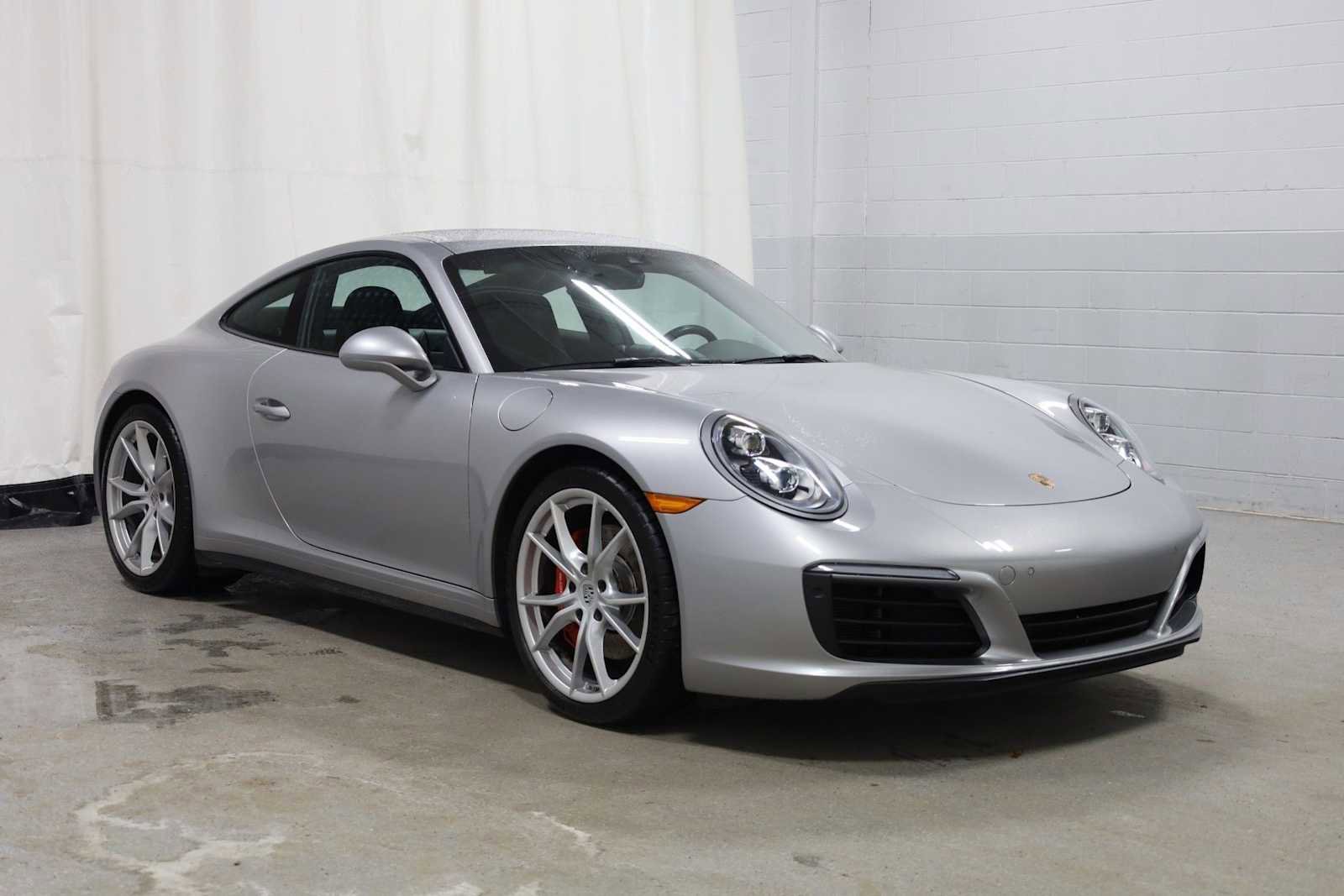Certified 2018 Porsche 911 Carrera 4S image 13
