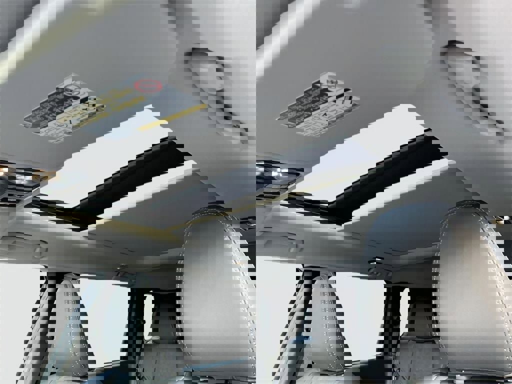 New 2026 Mitsubishi Outlander SE image 24