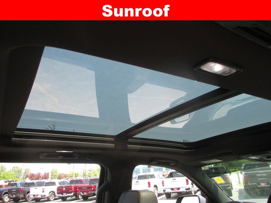 Used 2022 Chevrolet Suburban High Country AWD/4WD image 17