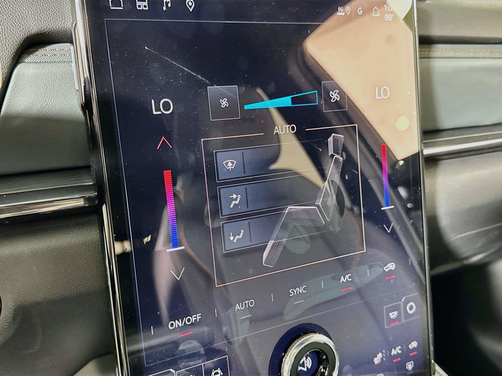 New 2027 GMC Terrain AT4 w/ Technology Package II AWD/4WD image 10
