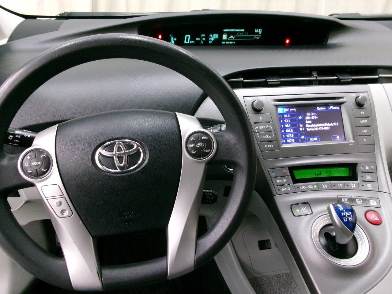 Used 2013 Toyota Prius Two image 32