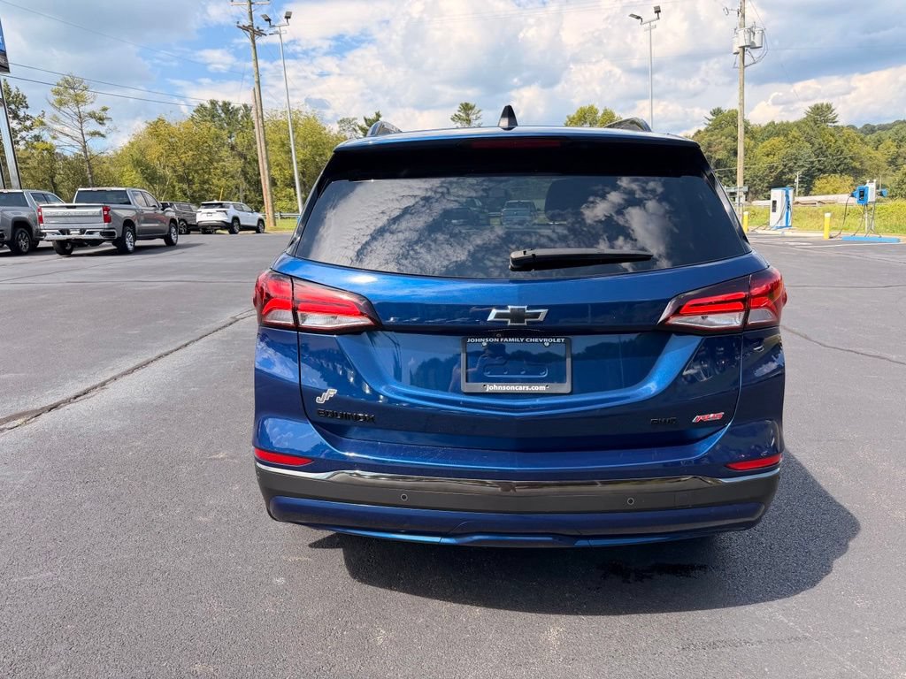 Used 2022 Chevrolet Equinox RS w/ Infotainment Package AWD/4WD image 9