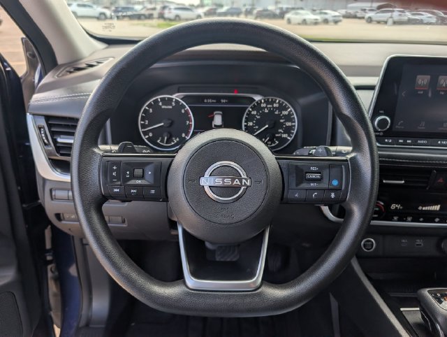 Used 2023 Nissan Rogue SV FWD image 15