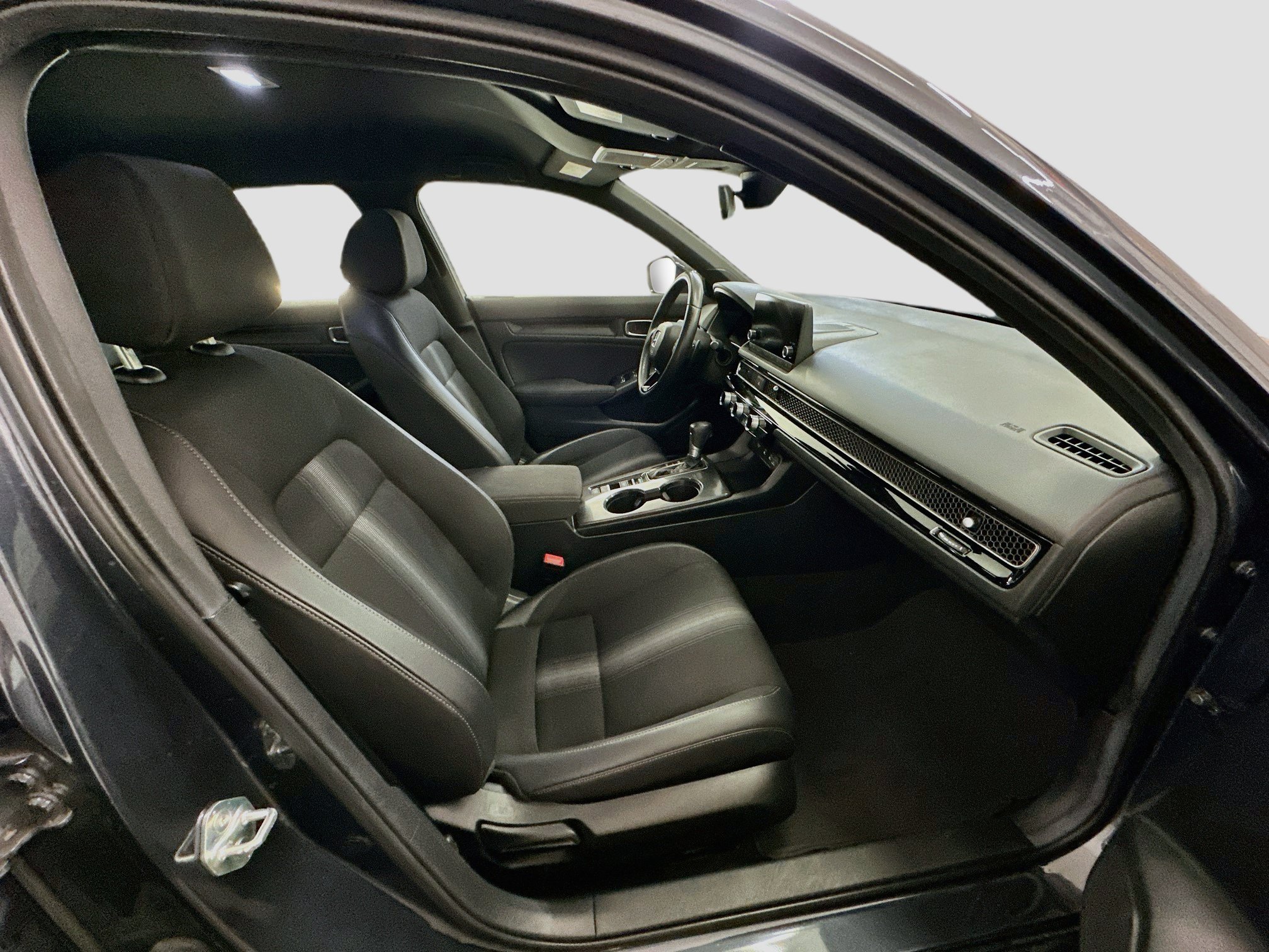 Used 2025 Honda Civic Sport image 31