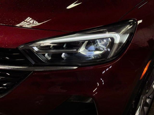 Used 2023 Buick Encore GX Essence w/ Experience Buick Package image 2