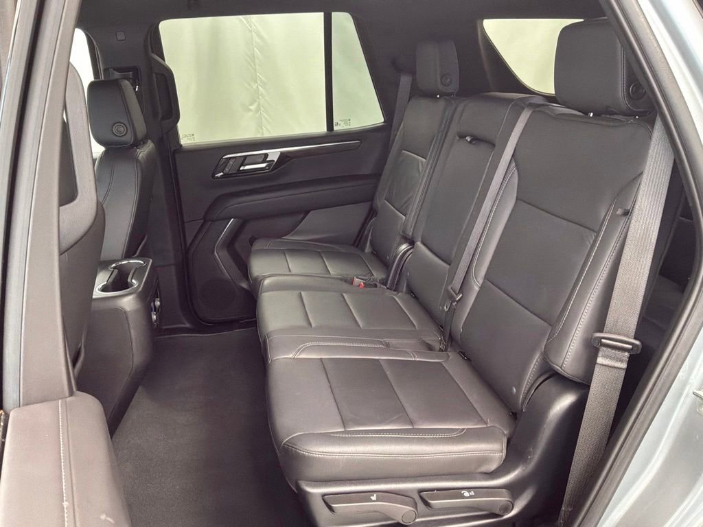 Used 2025 Chevrolet Tahoe Z71 AWD/4WD image 25