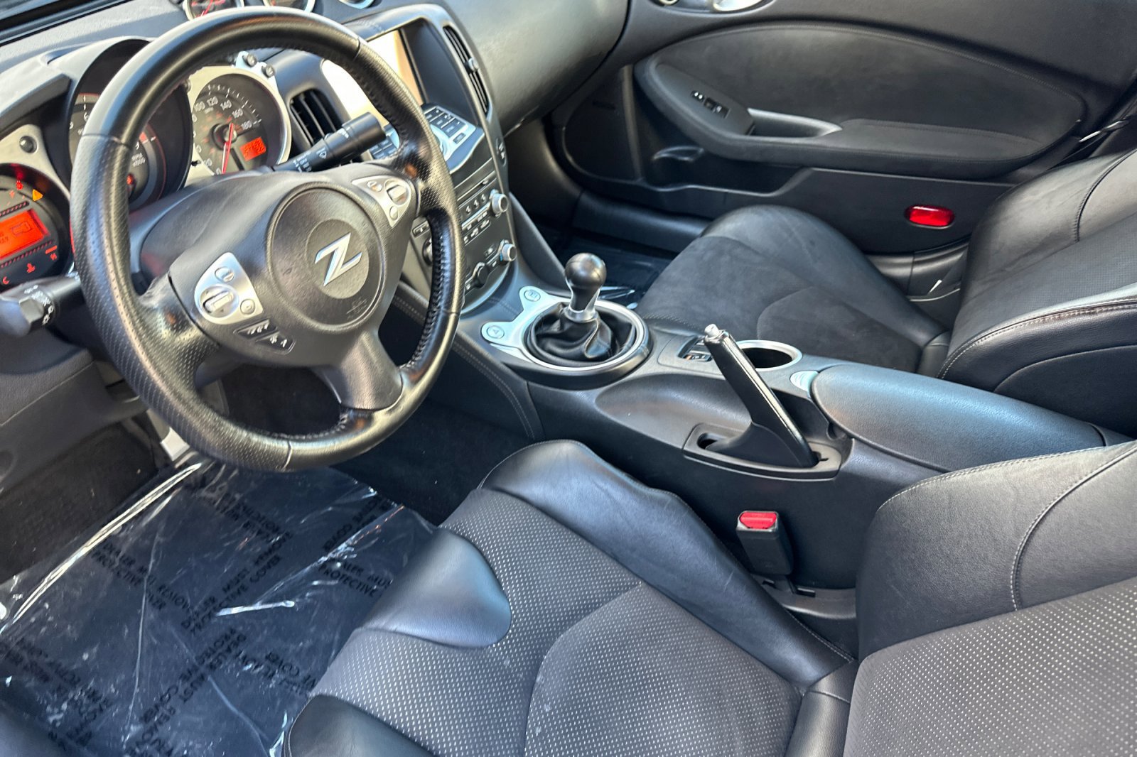 Used 2014 Nissan 370Z Touring w/ Sport Package image 10
