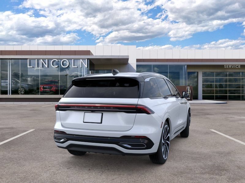 New 2026 Lincoln Nautilus Black Label AWD/4WD image 8
