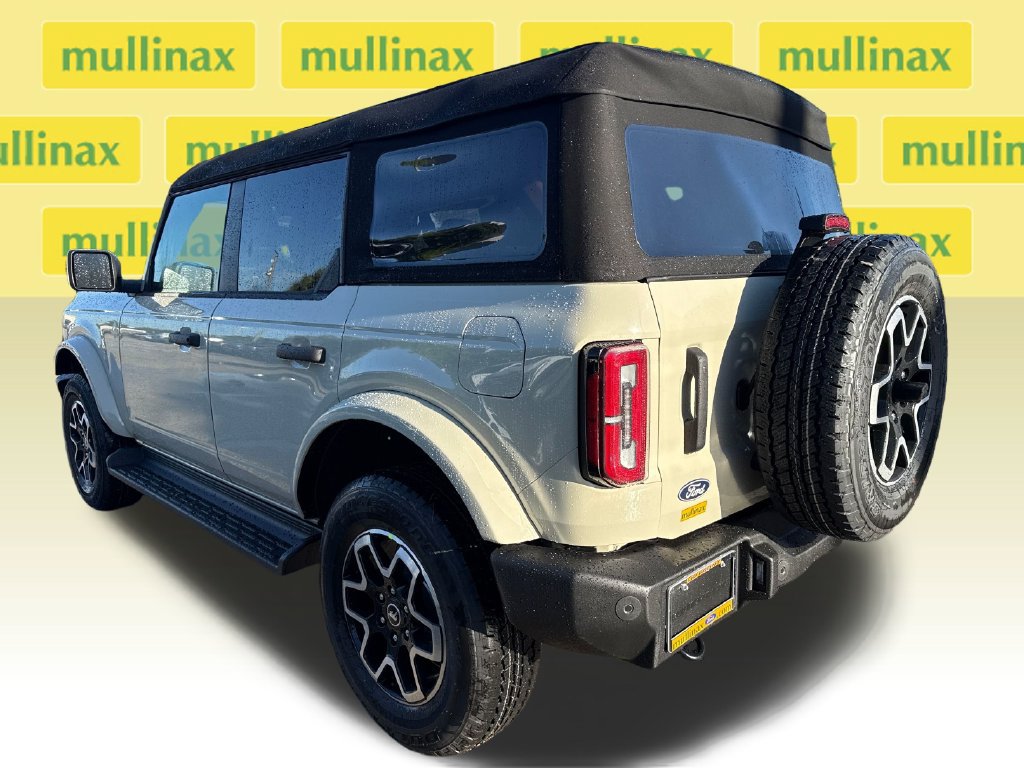 New 2026 Ford Bronco Outer Banks AWD/4WD image 4