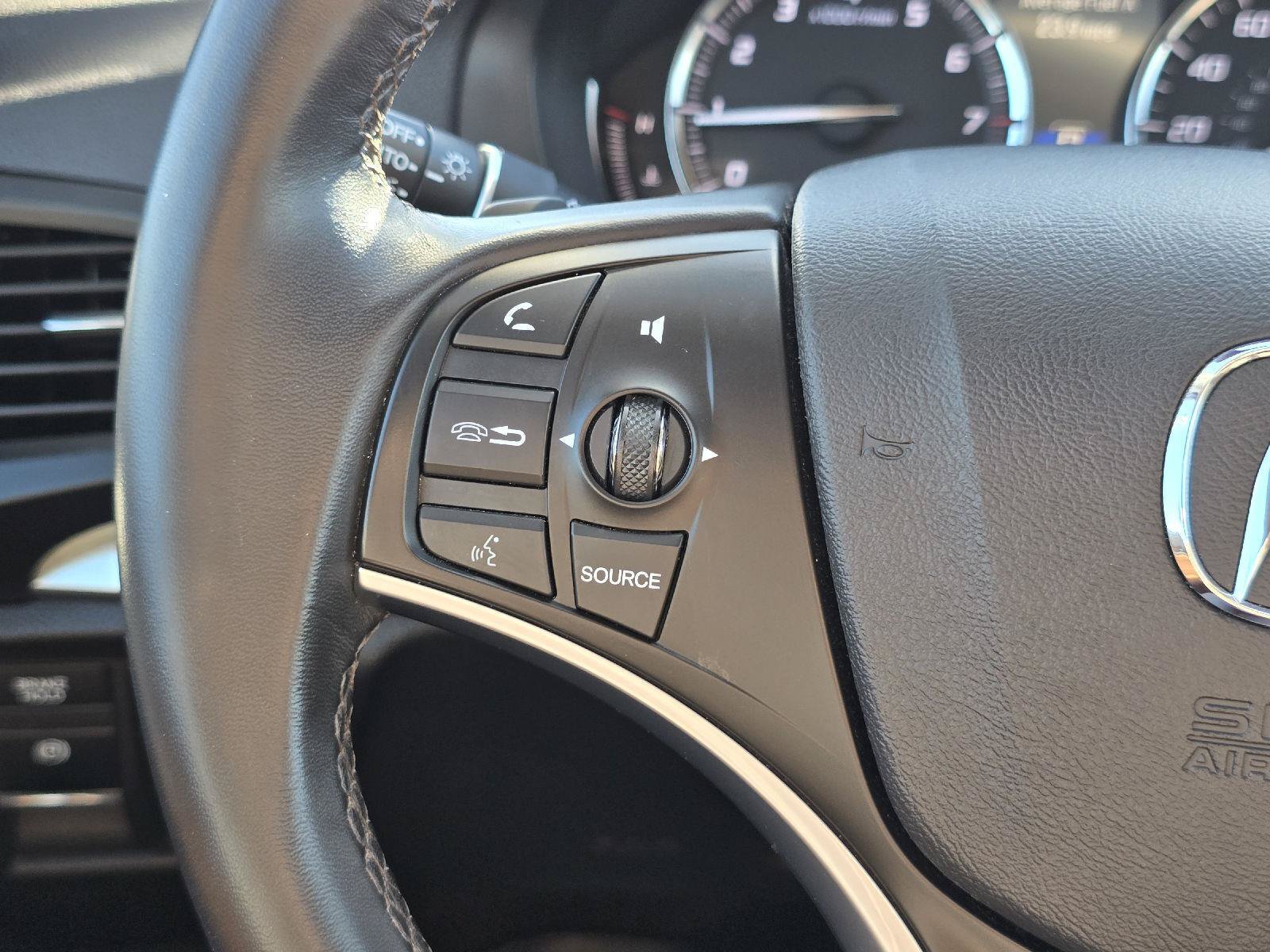 Used 2020 Acura MDX w/ Technology Package AWD/4WD image 32
