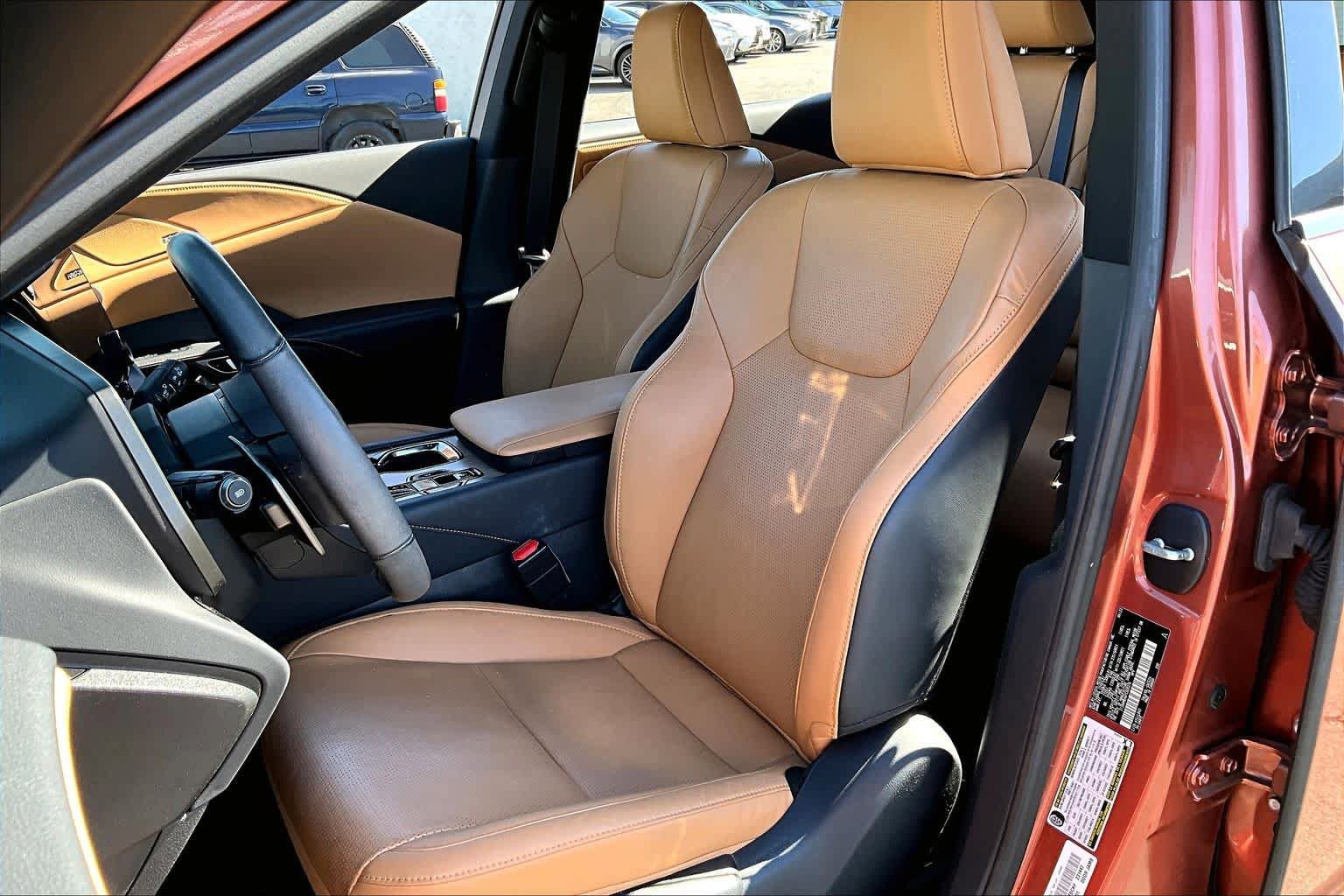 Used 2023 Lexus RX 350 Premium Plus w/ Cold Area Package image 7