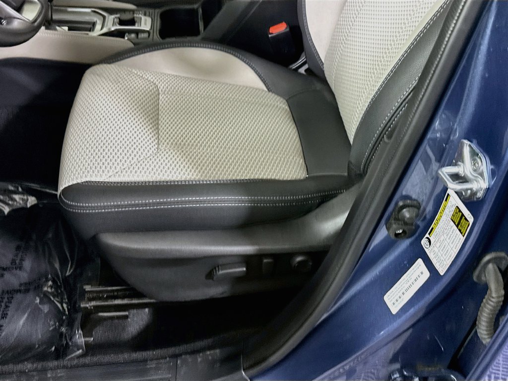 Used 2024 Subaru Forester Premium AWD/4WD image 25