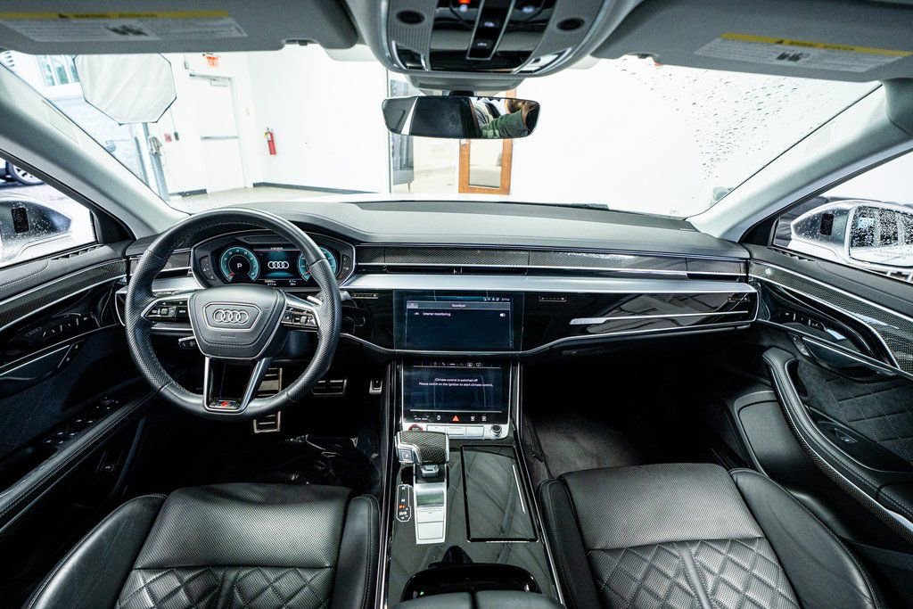 Used 2023 Audi S8 image 57