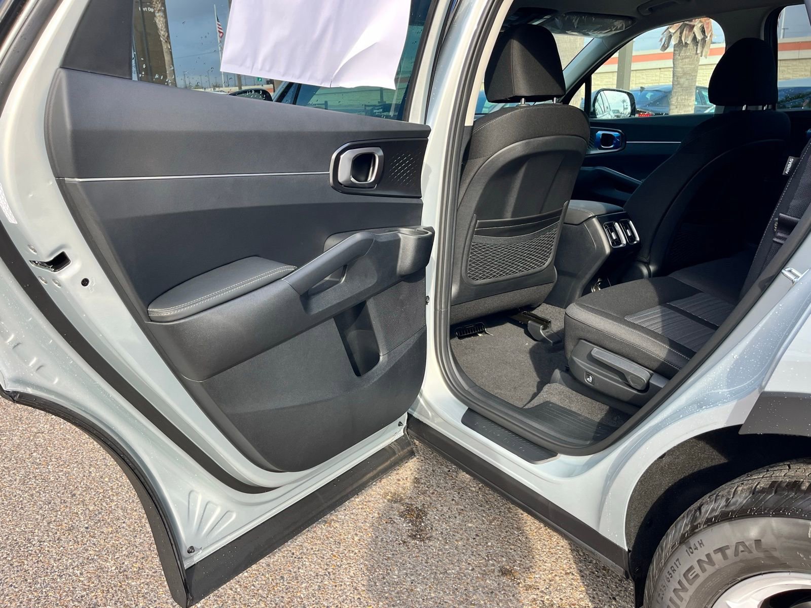 New 2026 Kia Sorento LX FWD image 17