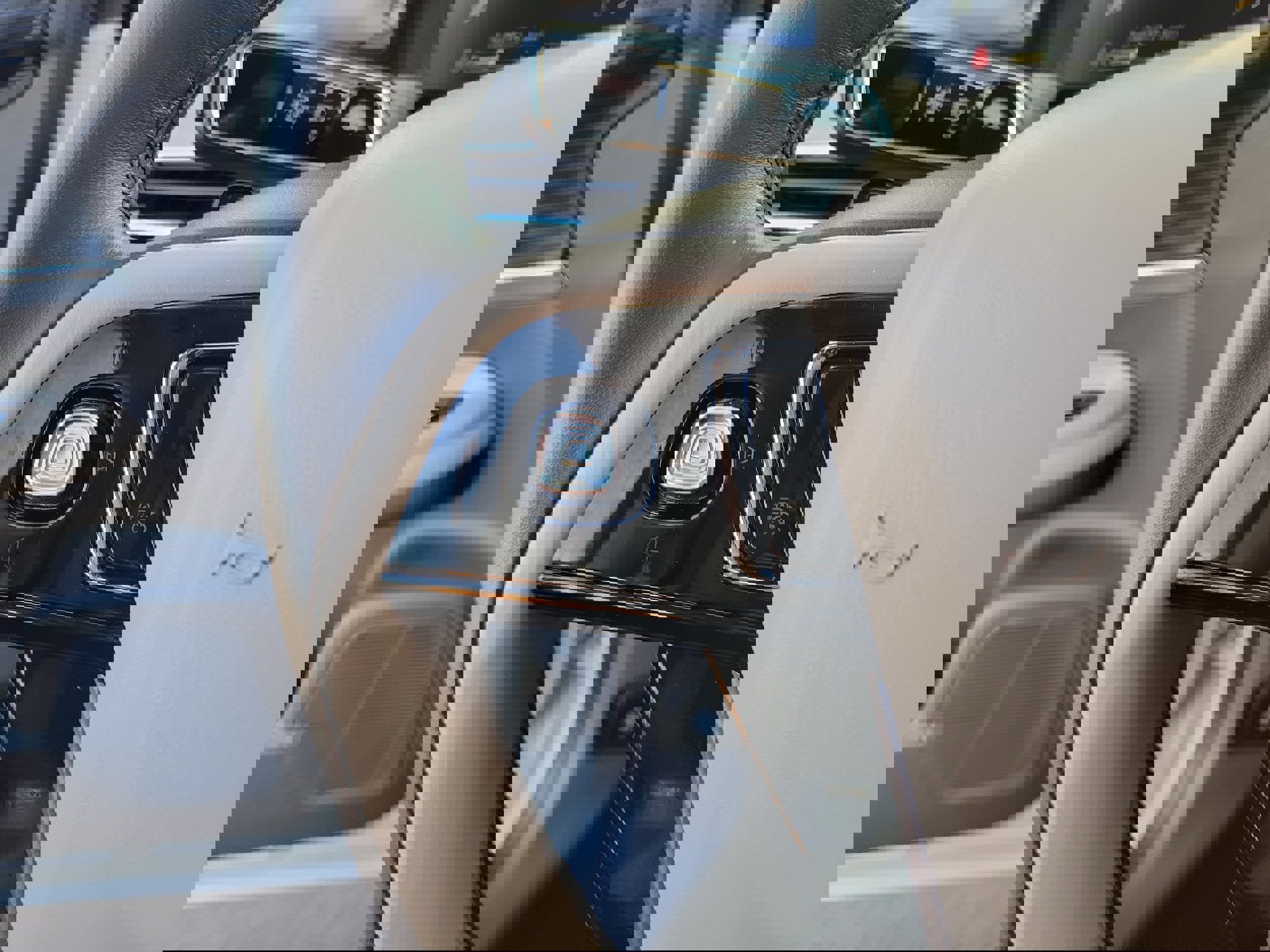 Used 2022 Lincoln Corsair Reserve w/ Equipment Group 201A image 25