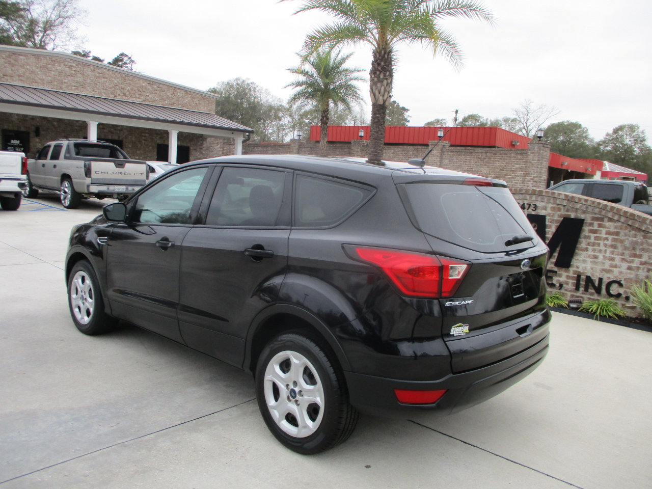 Used 2019 Ford Escape S image 27