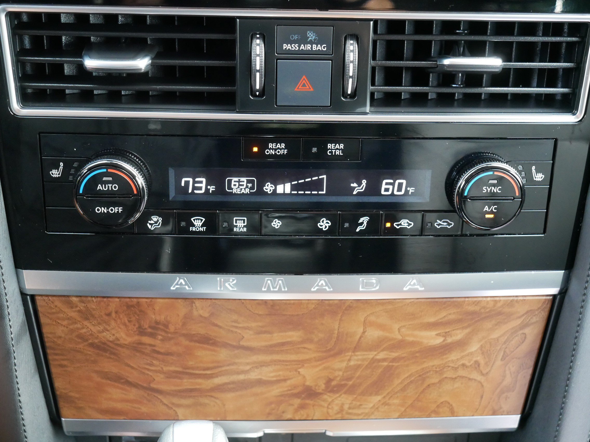 Certified 2024 Nissan Armada SL w/ Captain's Chairs Package AWD/4WD image 23