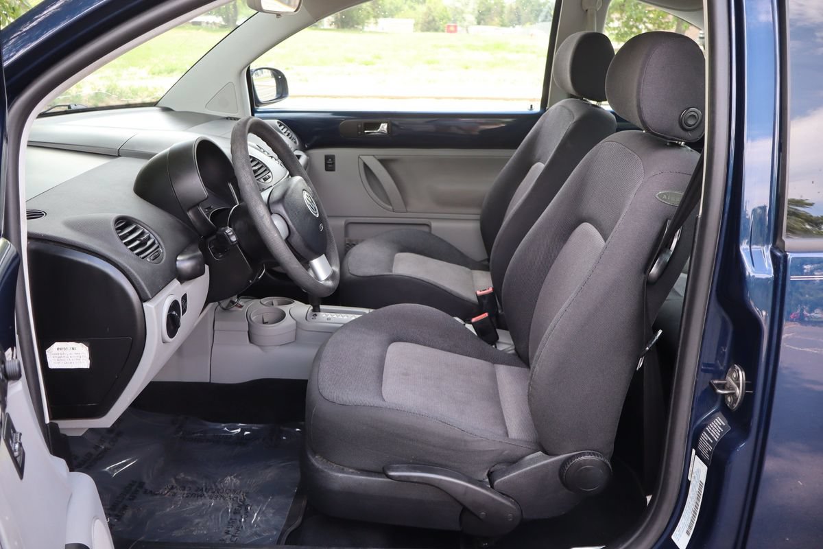 Used 2003 Volkswagen Beetle GL FWD image 20