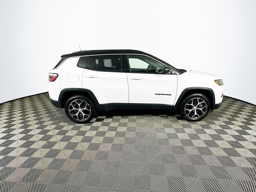 Certified 2024 Jeep Compass Limited AWD/4WD image 13