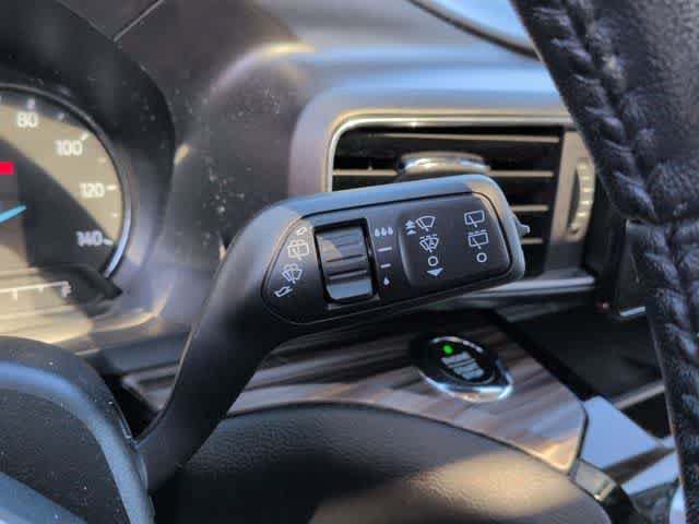 Used 2021 Ford Explorer Limited image 26
