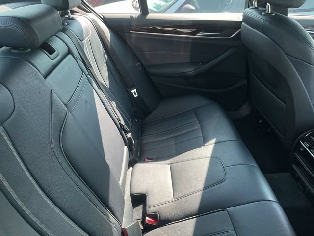 Used 2018 BMW 530i RWD image 9