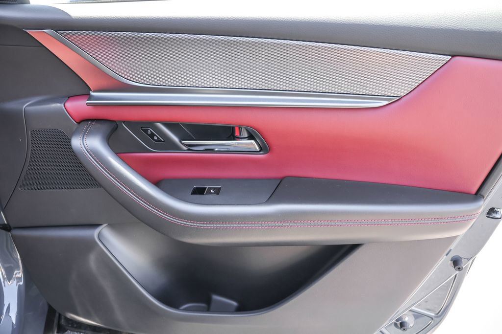 Used 2025 MAZDA CX-70 Plug-In Hybrid w/ Premium Plus image 40