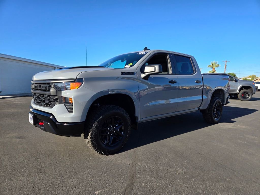 Certified 2024 Chevrolet Silverado 1500 Custom Trail Boss w/ LPO, Dark Essentials Package image 2