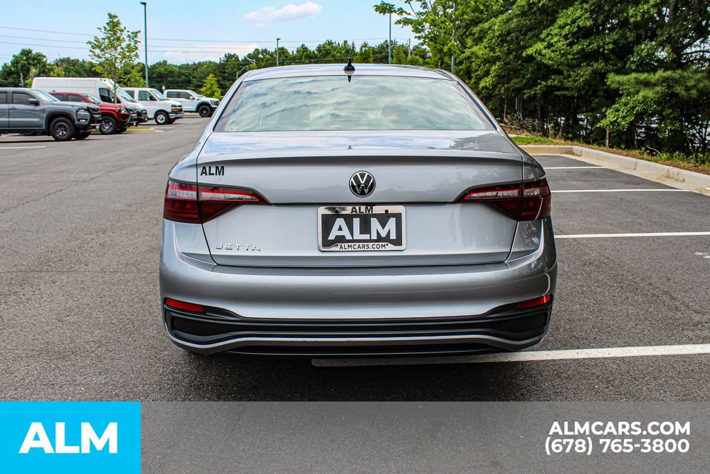 Used 2024 Volkswagen Jetta S FWD image 10
