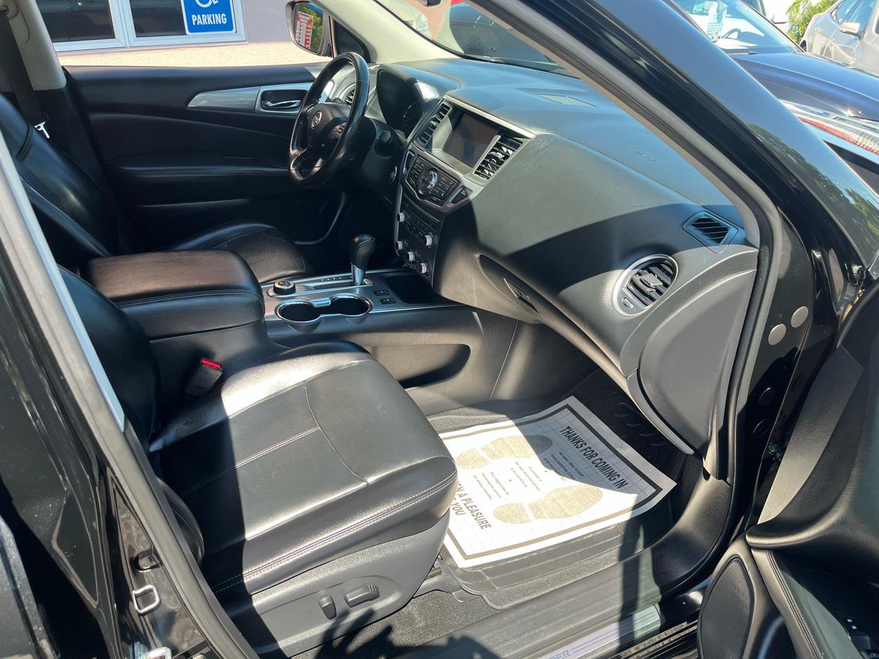 Used 2019 Nissan Pathfinder SL AWD/4WD image 31