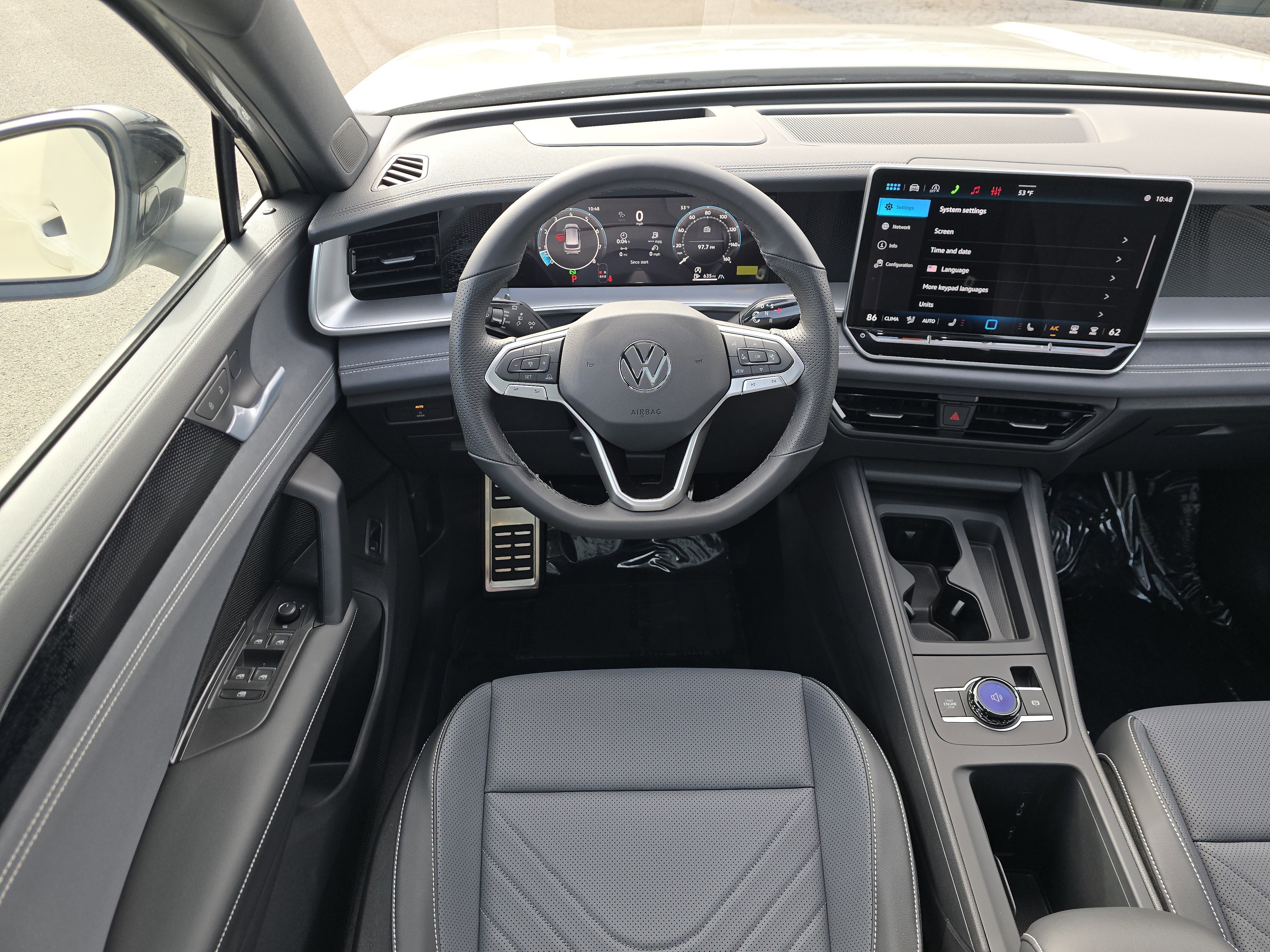 New 2026 Volkswagen Tiguan SE R-Line image 19