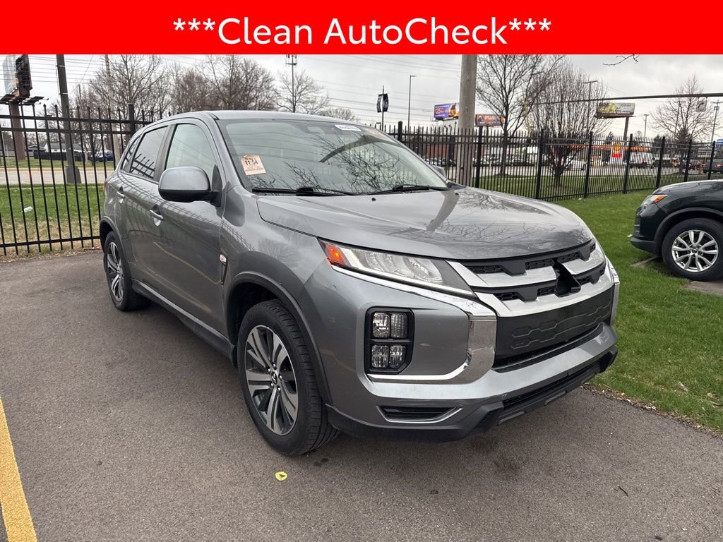 Used 2021 Mitsubishi Outlander Sport LE image 3