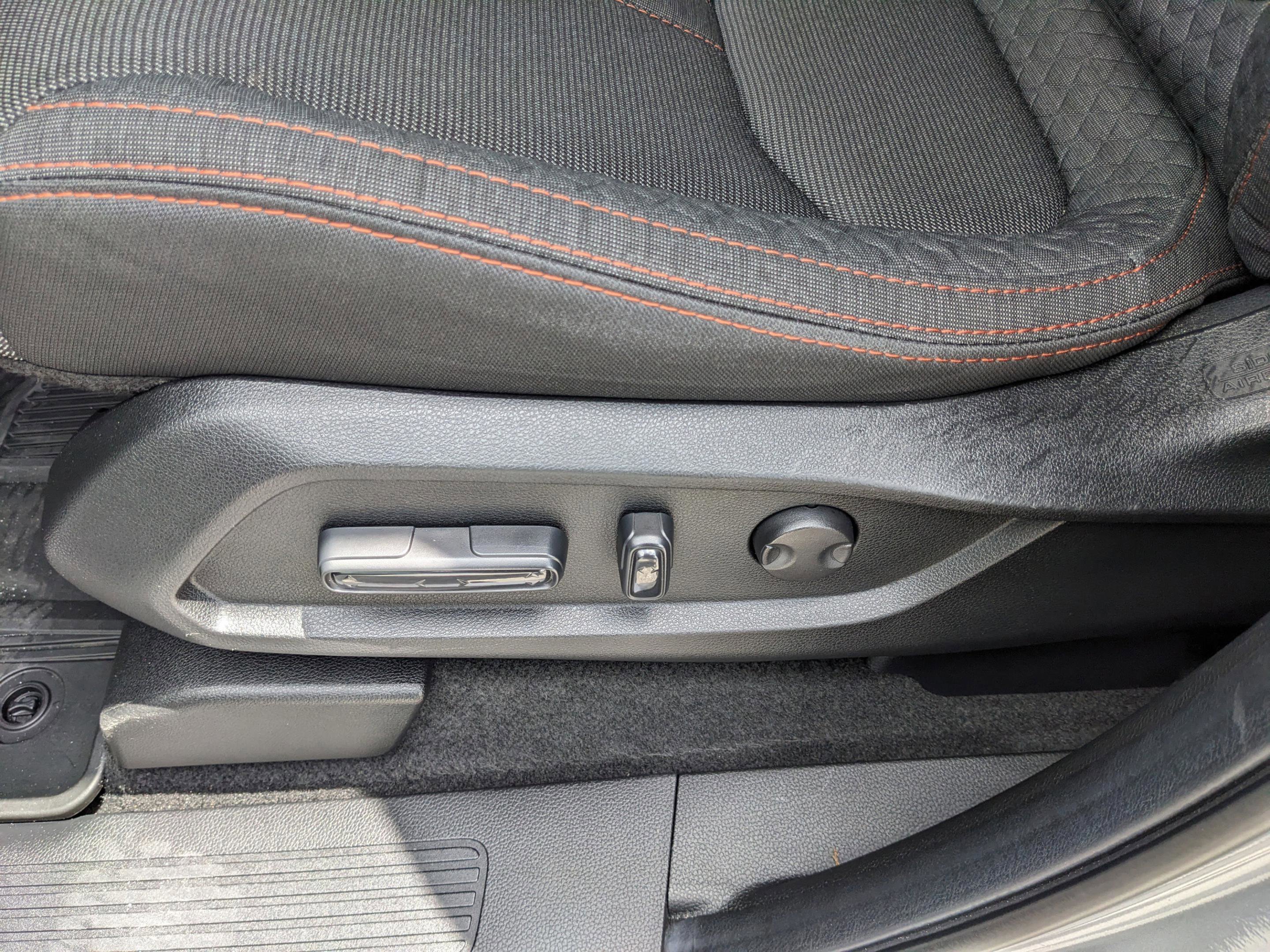Used 2025 Honda Pilot Sport image 23