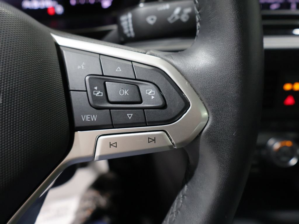 Used 2024 Volkswagen Jetta SE FWD image 34