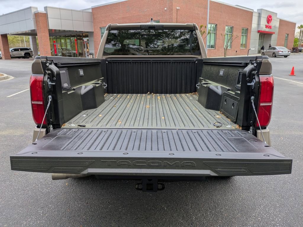 Used 2026 Toyota Tacoma TRD Off-Road w/ TRD Off Road Upgrade Package AWD/4WD image 14