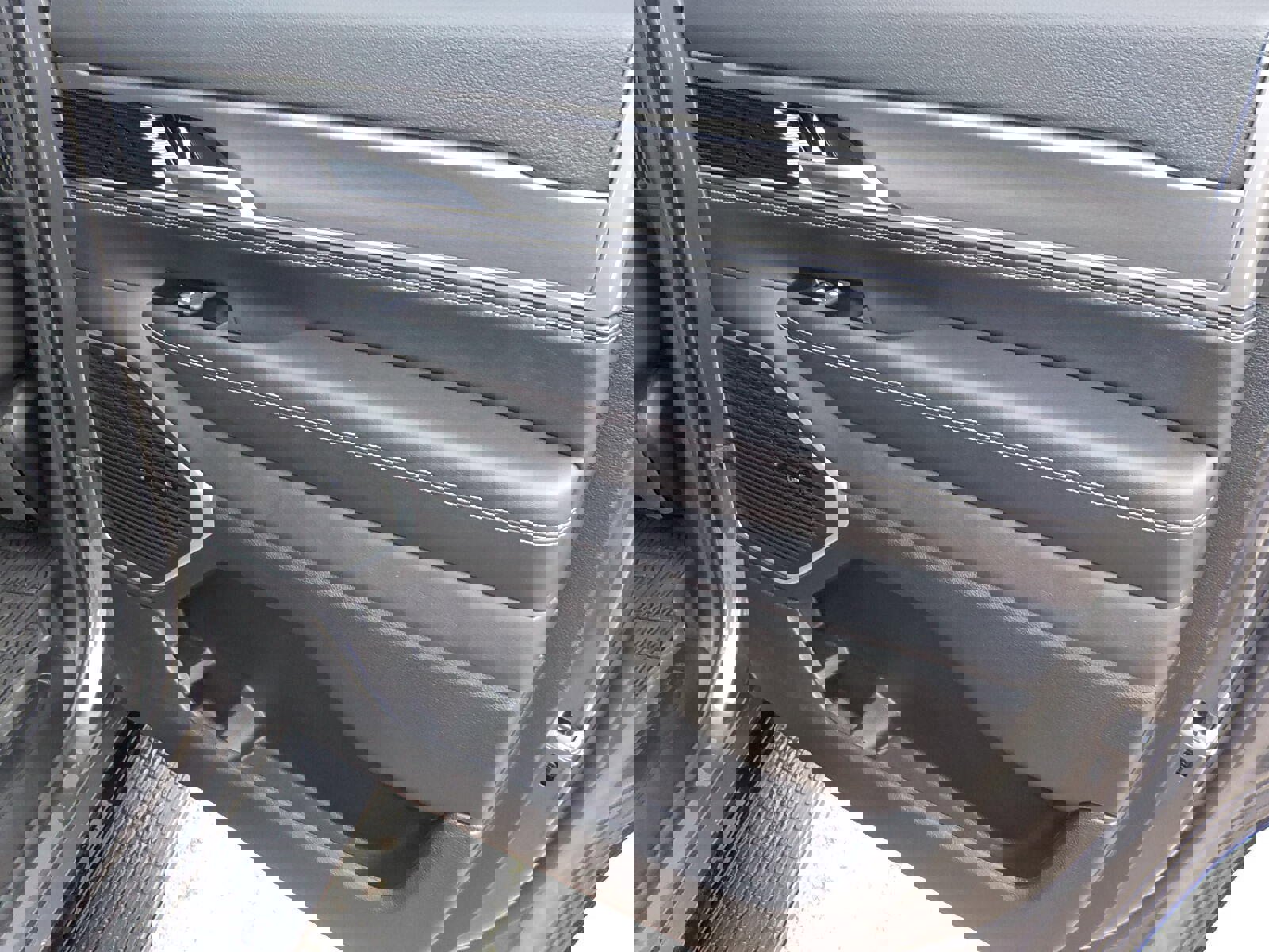 Used 2025 Jeep Wagoneer Series II image 15