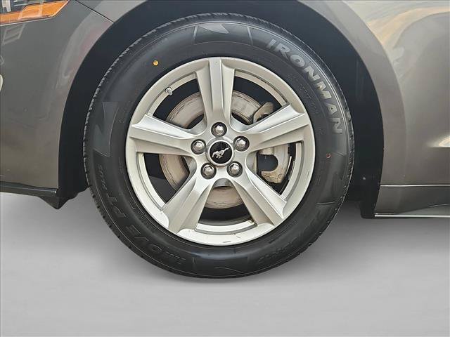 Used 2019 Ford Mustang Coupe RWD image 24