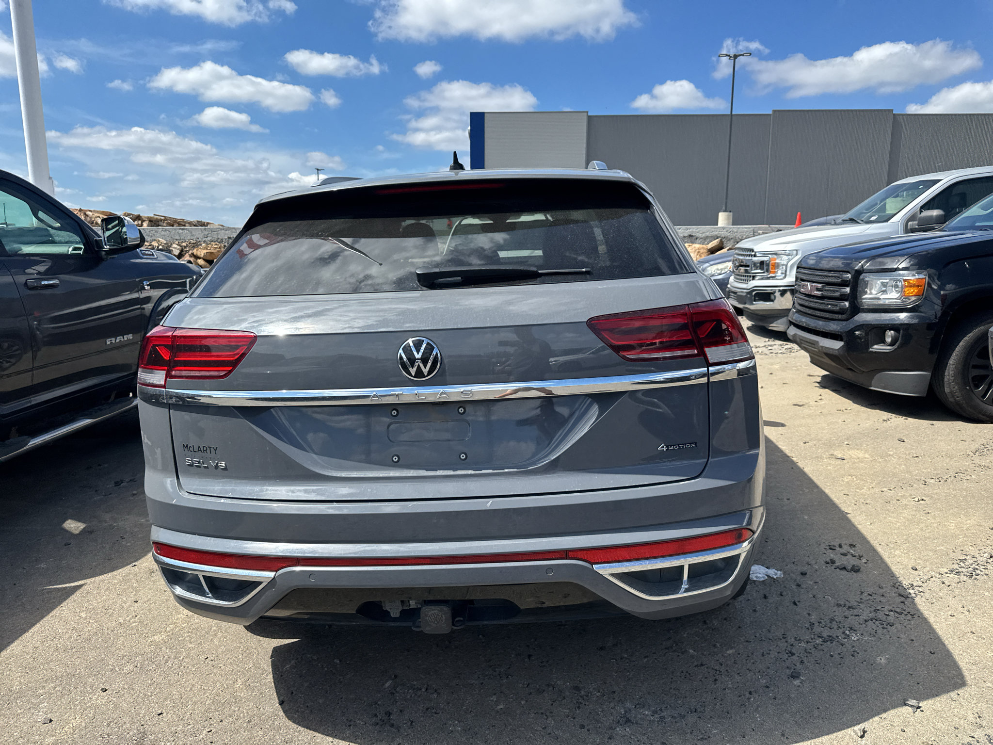 Used 2023 Volkswagen Atlas Cross Sport SEL Premium R-Line AWD/4WD image 8