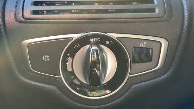 Used 2016 Mercedes-Benz GLC 300 4MATIC image 18