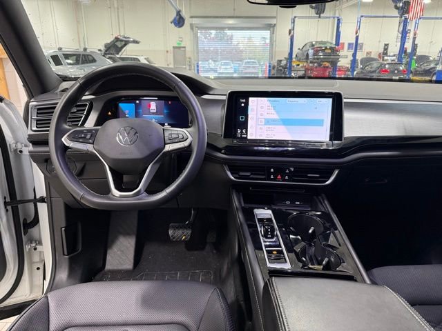 Certified 2024 Volkswagen Atlas Cross Sport SE image 21