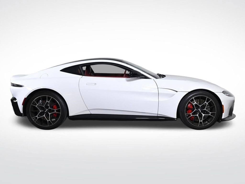 Used 2022 Aston Martin V8 Vantage Coupe RWD image 6