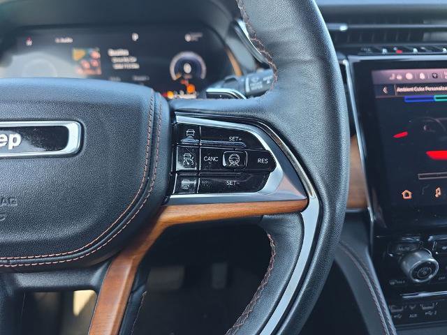 Used 2023 Jeep Grand Cherokee L Summit AWD/4WD image 31