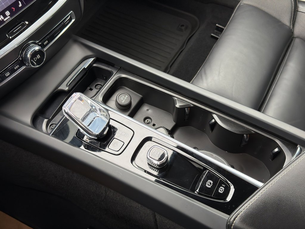 Used 2024 Volvo S60 B5 Plus w/ Climate Package image 22