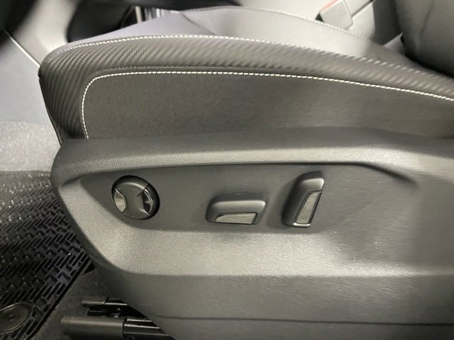 New 2025 Volkswagen Atlas Cross Sport SE image 21