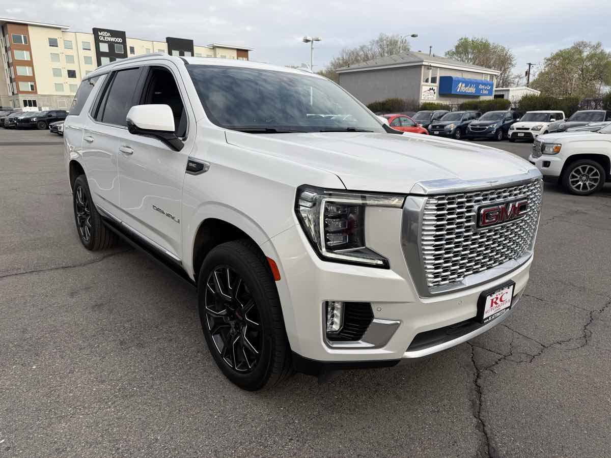 Used 2021 GMC Yukon Denali w/ Denali Ultimate Package image 4
