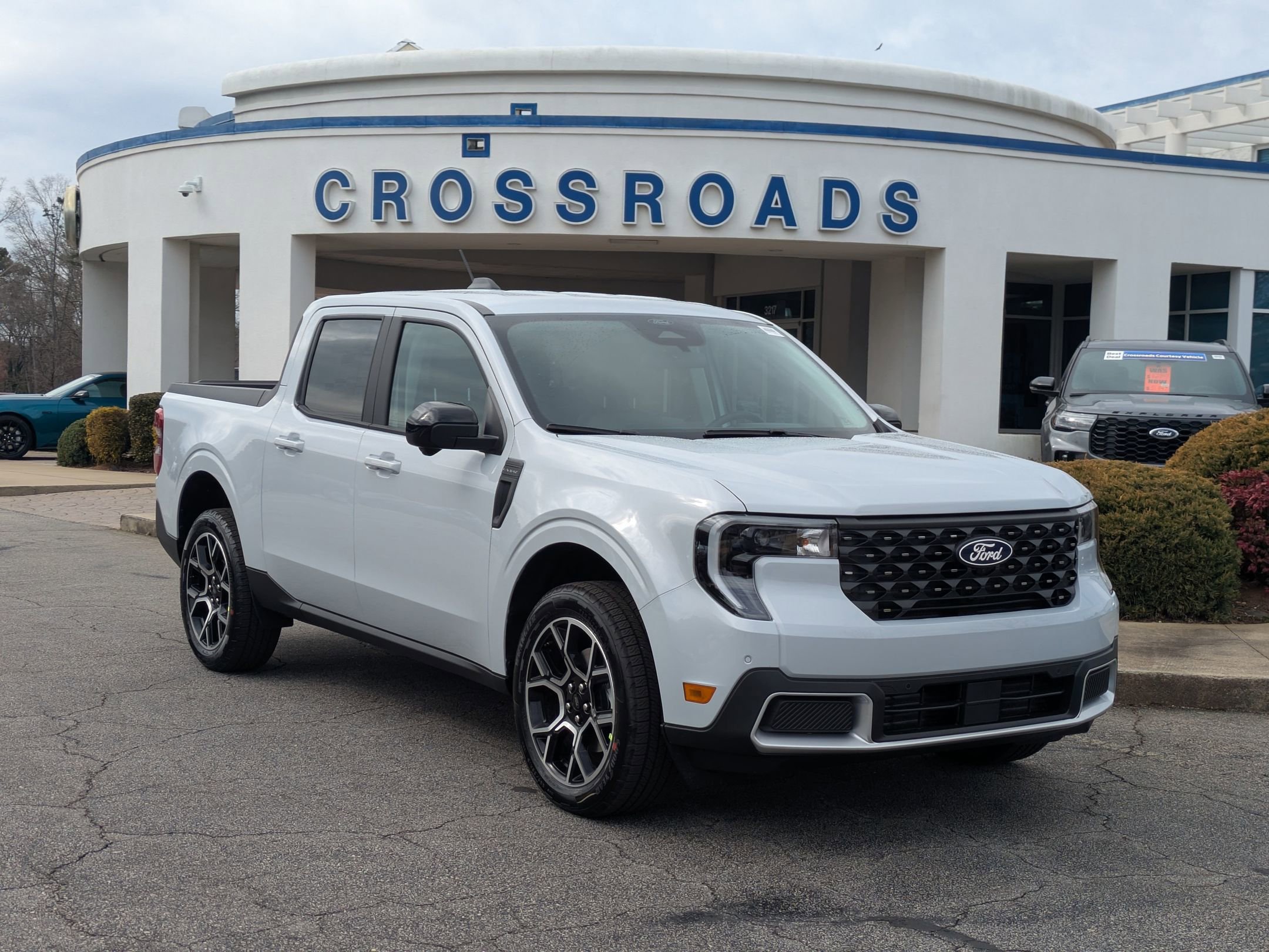 New 2026 Ford Maverick Lariat w/ 4K Tow Package