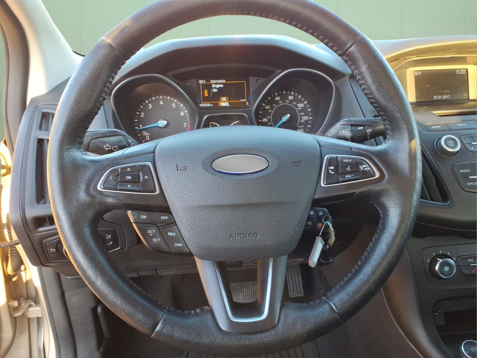 Used 2017 Ford Focus SE w/ Cold Weather Package image 18